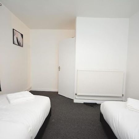 London Zone2 Classic 3 Bedroom Luaran gambar
