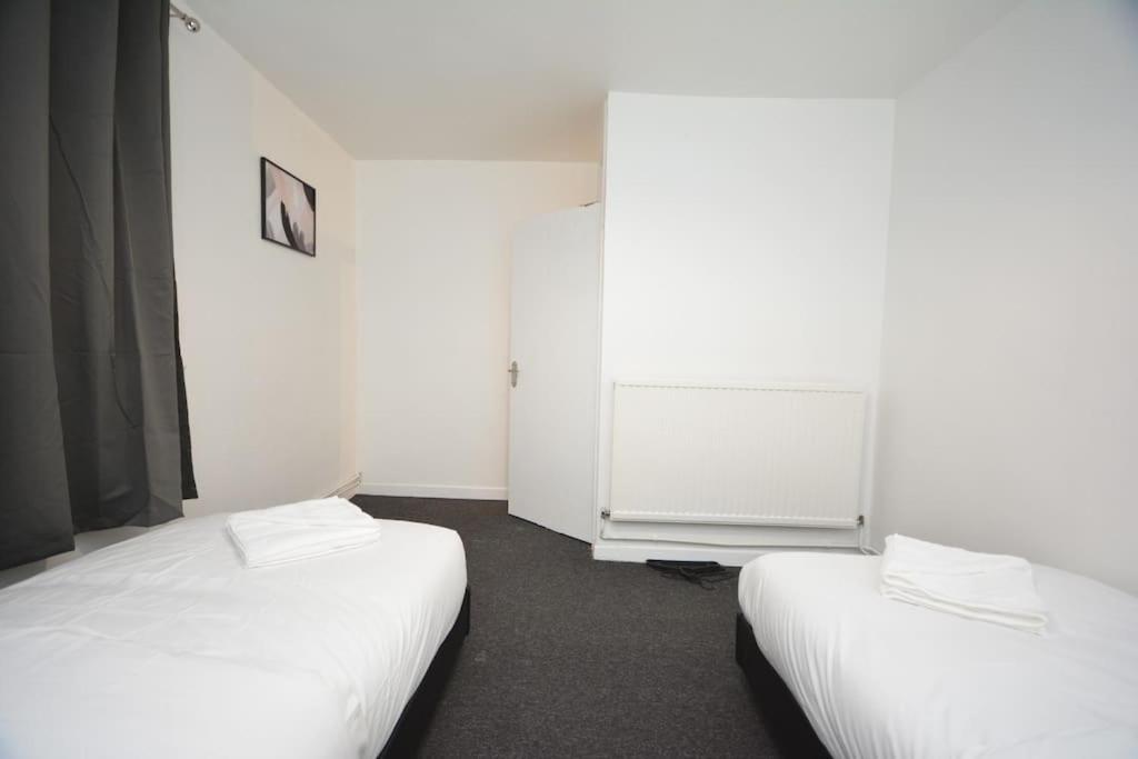 London Zone2 Classic 3 Bedroom Luaran gambar
