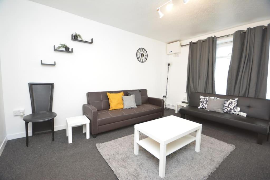 London Zone2 Classic 3 Bedroom Luaran gambar