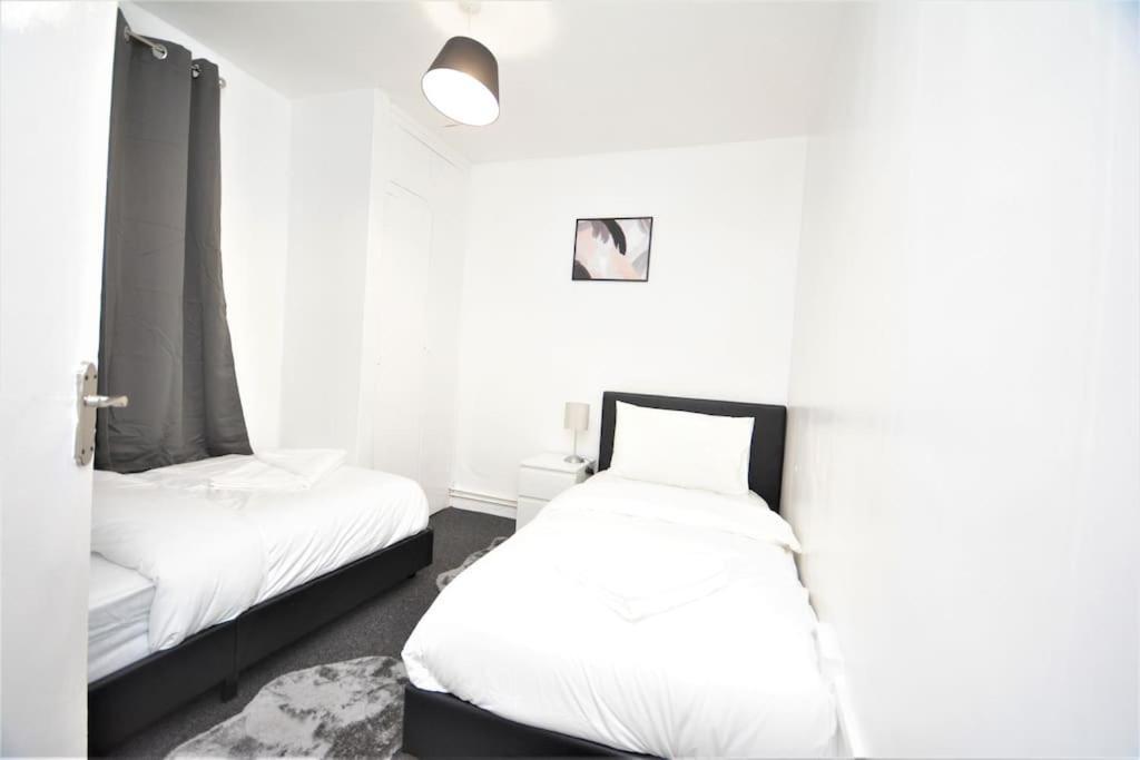 London Zone2 Classic 3 Bedroom Luaran gambar