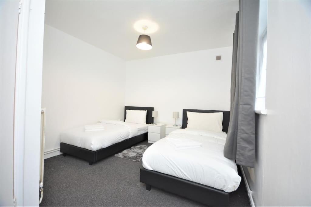 London Zone2 Classic 3 Bedroom Luaran gambar